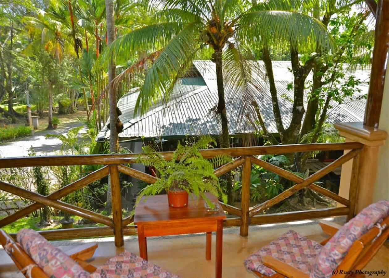 بونتاريناس Hotel Roca Verde Beachfront المظهر الخارجي الصورة